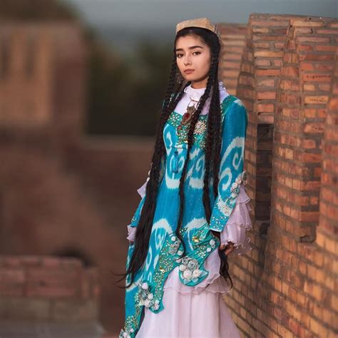 Tajik woman | Folk fashion, Wonderful dress, Women