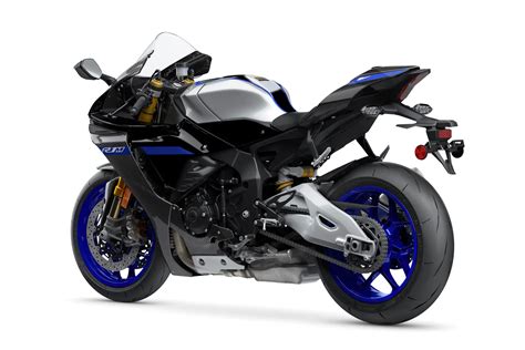 2023 Yamaha YZF-R1M Guide • Total Motorcycle