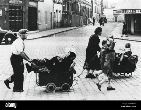 French refugees returning home after the fall of France to the Germans, France, July 1940 ...