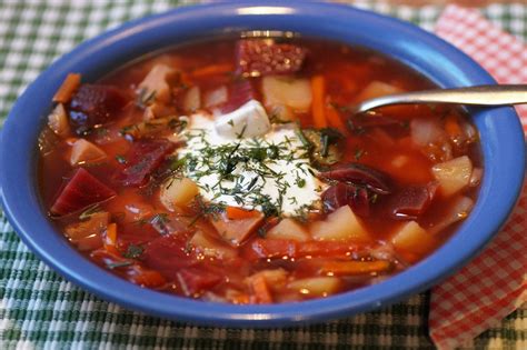 Travel from your kitchen: Russian borscht recipe | Skyscanner Australia