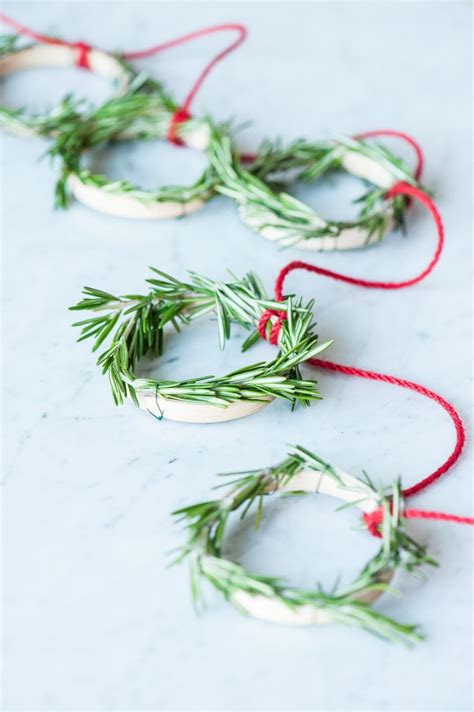 DIY Mini Rosemary Wreath Garland - The Sweetest Occasion