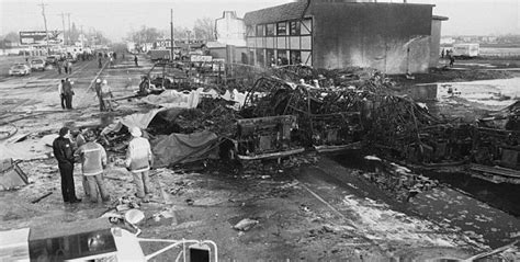 Crash of a Lockheed L-188C Electra in Reno: 70 killed | Bureau of ...