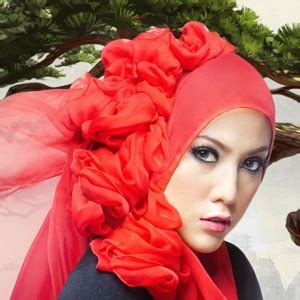 沙粒的秘密 - Shila Amzah: Song Lyrics, Music Videos & Concerts