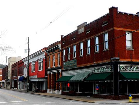 Historic Downtown Sevierville – Inside Sevierville