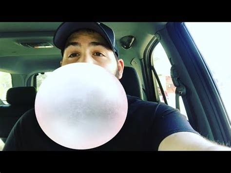 BIGGEST BUBBLE GUM EVER! (WORLD RECORD) - YouTube