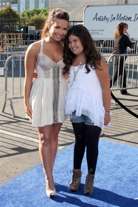 Demi Lovato, Madison De La Garza – Stock Editorial Photo © Jean_Nelson ...