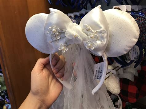 PHOTOS: Find True Love with New Bridal Minnie Ear Headbands at Walt ...