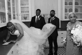 All the Photos From Symone Sanders and Shawn Townsend’s Surprise Wedding in D.C. | Vogue