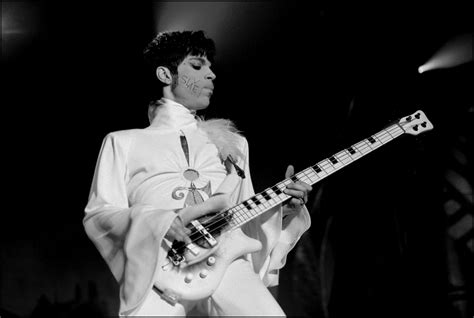 Since Prince's passing SO MANY new, unseen photos!!!! Post them here!!!