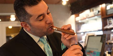 How to Hold a Cigar in Your Mouth | Holt's Cigar Company