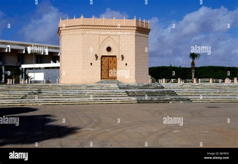 Square of the Martyrs, Benghazi, Libya Stock Photo - Alamy