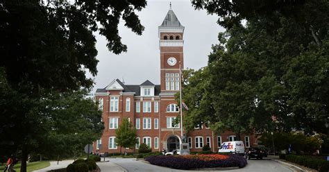 Top 10 Majors Offered at Clemson University - OneClass Blog