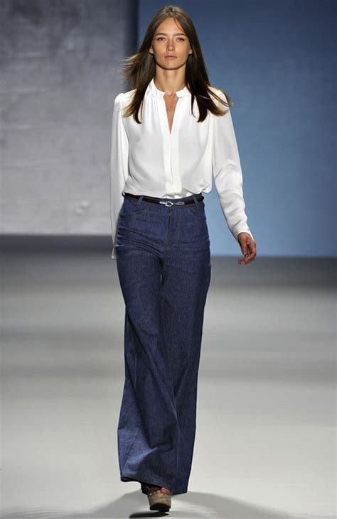 2011 Spring Trend: Flared Jeans