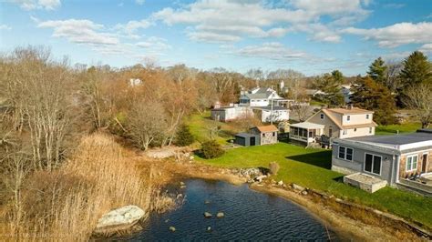 Tiverton, RI Real Estate - Tiverton Homes for Sale | realtor.com®