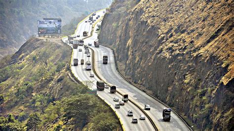 The Best Way to Travel From Pune to Mumbai: Road Distance