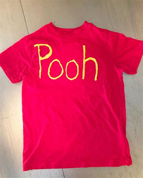 Winnie the Pooh costume DIY in 5 minutes (No Sew)