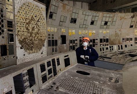 Cherynobyl Reactor 4 Control Room is Now Open to Tourists, Here's a Look Inside - TechEBlog