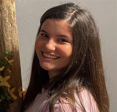 Florida teenager dies after she was struck by lighting while out with ...