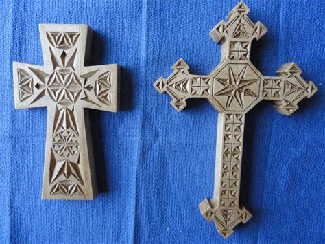 Pin by Gerald Hudson on Woodcarving | Chip carving, Wood crosses, Carving