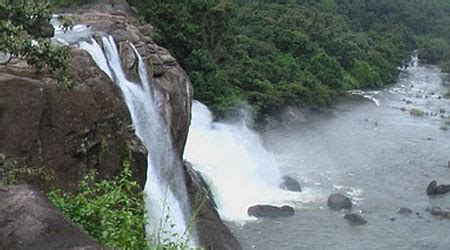 Touristic Places In India – Valparai - in the heart of a bountiful rainforest - Discount ...