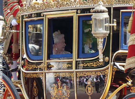 Rosario Castellanos de Parker (TM): The Queen Elizabeth II: "The patriot and impartial Monarch