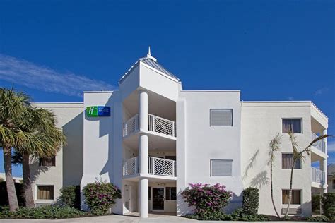 HOLIDAY INN EXPRESS NORTH PALM BEACH - OCEANVIEW $117 ($̶1̶5̶5̶) - Updated 2021 Prices & Hotel ...