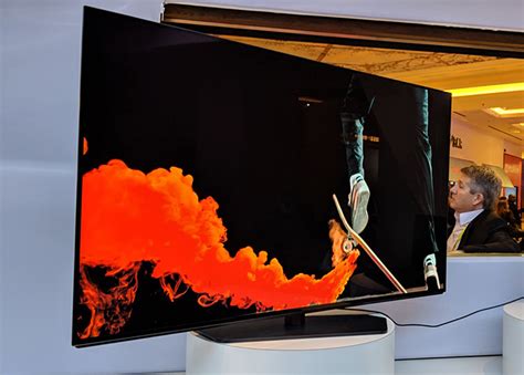 Dell at CES 2019: Alienware 55-Inch 4K 120 Hz OLED Gaming Monitor Showcased