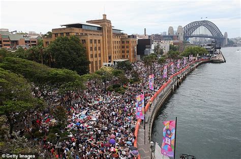 New Year's Eve overcrowding fears as Sydney firework vantage points will be ticketed and close ...