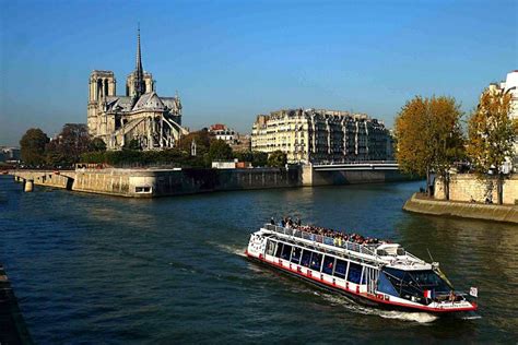 Seine River Cruise with live commentary by Vedettes du Pont Neuf (Mar 2024)