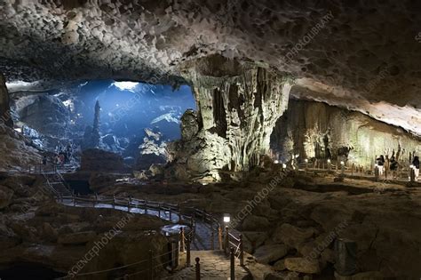 Sung Sot Cave, Vietnam - Stock Image - C046/8276 - Science Photo Library