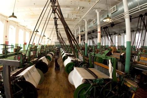 The Female Mill Workers Who Changed How Americans Viewed Employment | Cotton house, Factory work ...