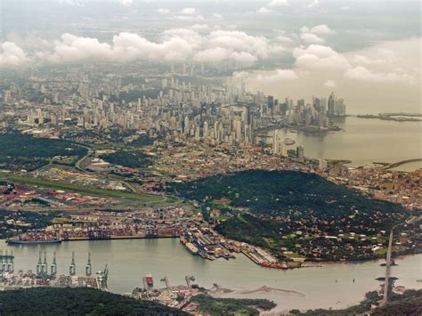 Panama city | Panama canal and the quick- growing Panama cit… | Bernal Saborio | Flickr