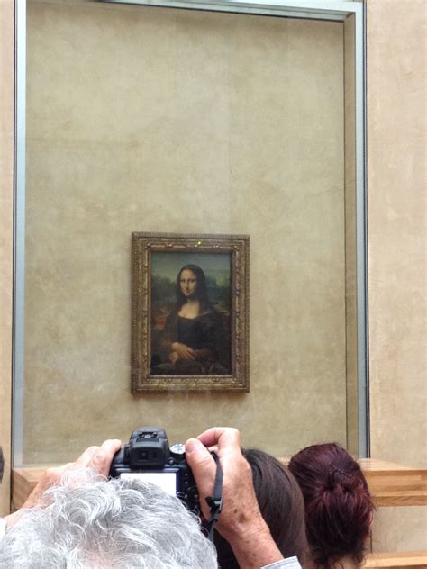 The real Mona Lisa painting in the Louvre Museum in Paris | 모나리자, 루브르, 박물관