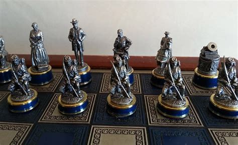 The Civil War Chess Set by Franklin Mint