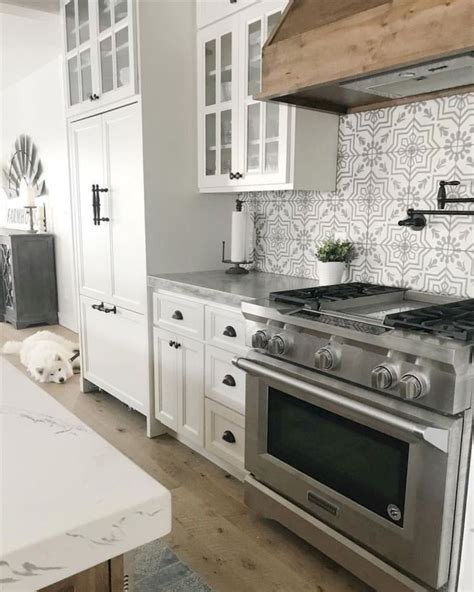 Modern Farmhouse and Cottage Kitchen Tile