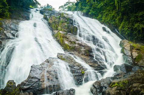 Athirapally Waterfalls, Kerala! - Athirappilly Falls, the most famous waterfall of Kerala ...