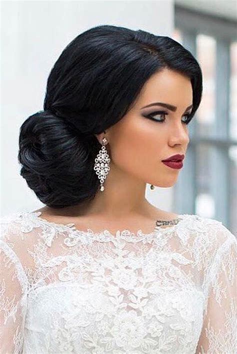 27 Utterly Gorgeous Vintage Wedding Hairstyles See more: http://www.weddingforward.com/vintage ...