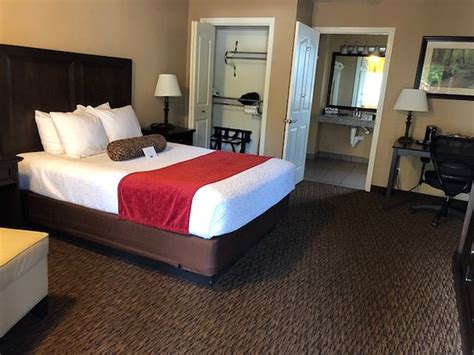 BEST WESTERN COUNTRY INN $96 ($̶1̶1̶8̶) - Updated 2018 Prices & Hotel Reviews - Fortuna, CA ...