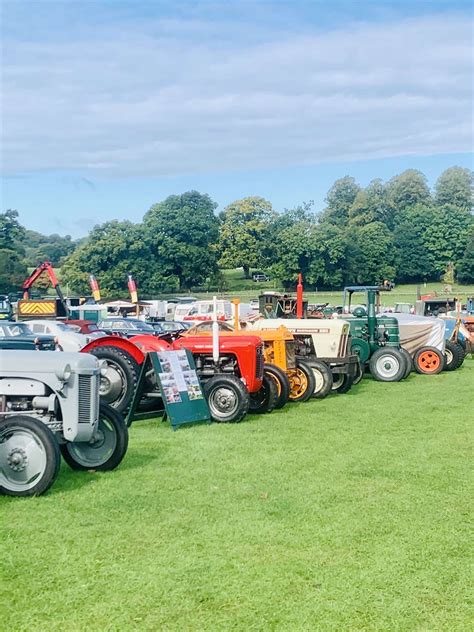 Burley Steam and Vintage Vehicle Show enjoys bumper crowds