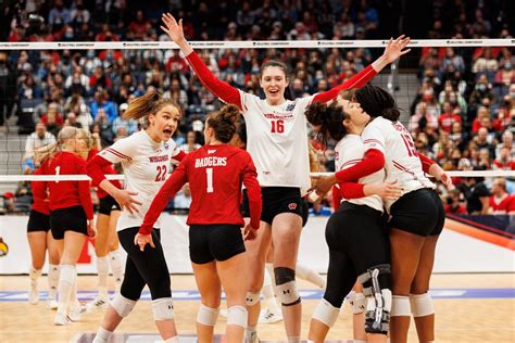 This 2021 Wisconsin Badgers volleyball team was a joy - Bucky's 5th Quarter