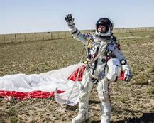 First skydiver to break the speed of sound: Felix Baumgartner sets world record (VIDEO)