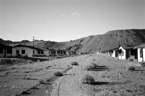 U.E. – abandoned structures in the high and low desert near LA – Julius ...