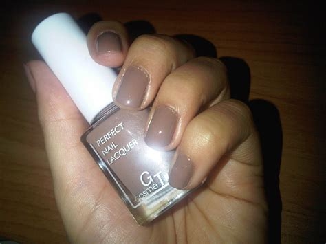 House of Doll: Taupe Nails.
