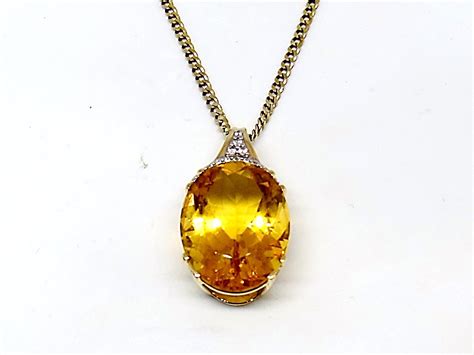 9ct Gold Citrine and White Topaz Pendant | Hoppers Jewellers