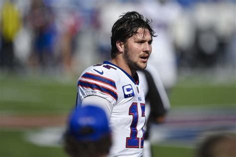 Josh Allen outdoes Bills great Jim Kelly as Buffalo tops Rams - Los ...