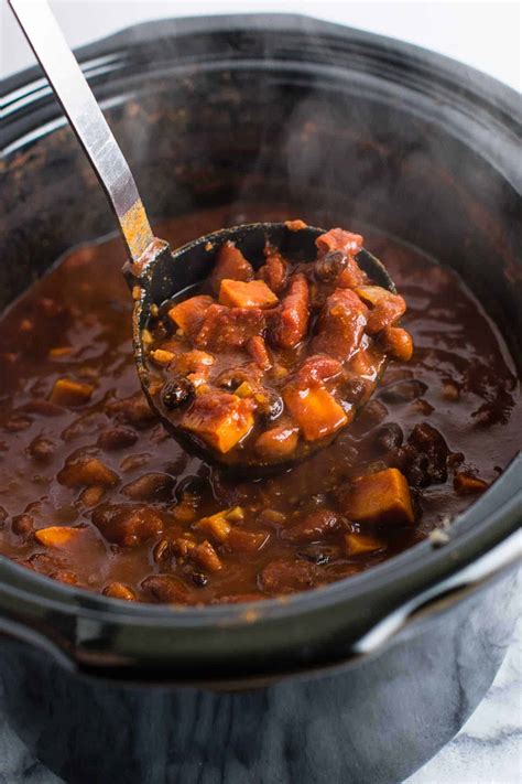 Slow Cooker Vegetarian Sweet Potato Chili Recipe - 10 minutes to prep!