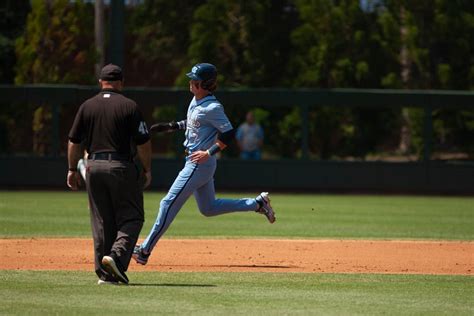 North Carolina baseball defeats UNCW, 18-2, behind 13 hits in midweek ...