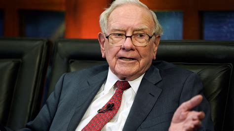 Buffett donates $2.9B to 5 charities | wqad.com