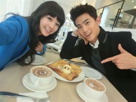 Taecyeon Romantically Carries His Wife Gui Gui Home in WGM | Soompi