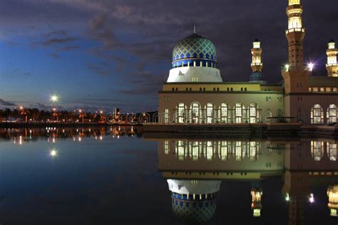 Mosque in Kota Kinabalu Sabah Stock Photo - Image of east, dawn: 43654966